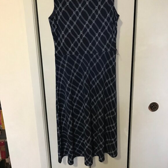 Suzy Shier Ladies Dark Blue Sleeveless Dress Size Medium - Picture 2 of 2
